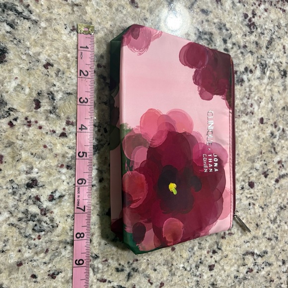 Clinique X Jonathan Cohen floral print tote bag and makeup bag New Without tags - Picture 5 of 10